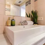 Apartman Stylish 2 Bdr In Trendy Gracia *