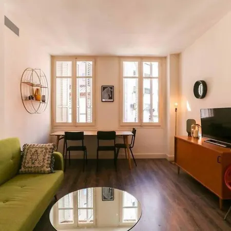Stylish 2 Bdr In Trendy Gracia Apartman *