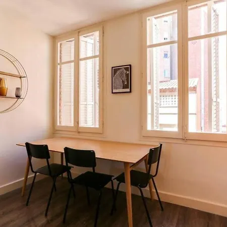 Apartment Stylish 2 Bdr In Trendy Gracia