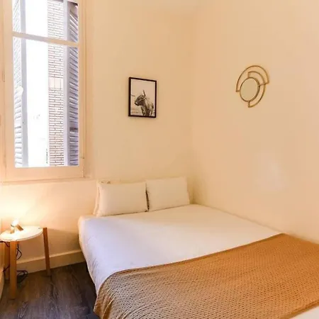 Stylish 2 Bdr In Trendy Gracia Barcelona